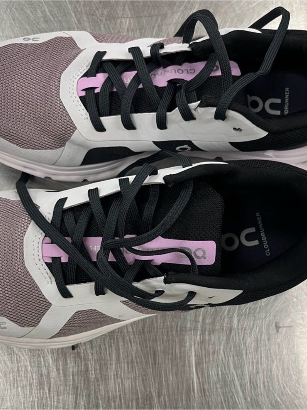ON CLOUDS Women’s Athletic Sneakers in Mauve and Black - Picture 2 of 5